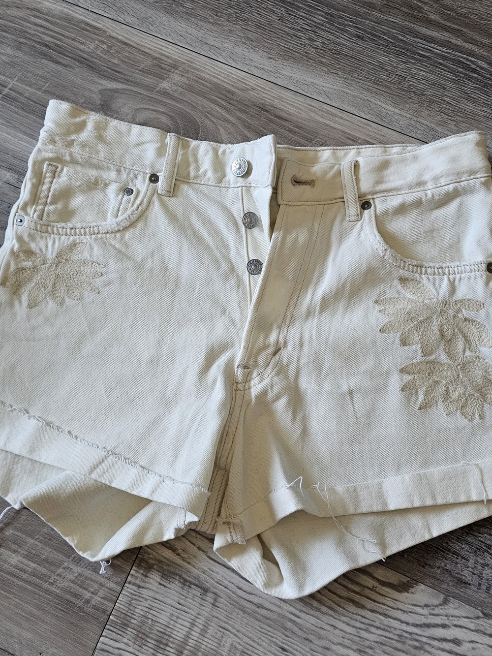 H&M Cream High-Waist Embroidered Denim Shorts
